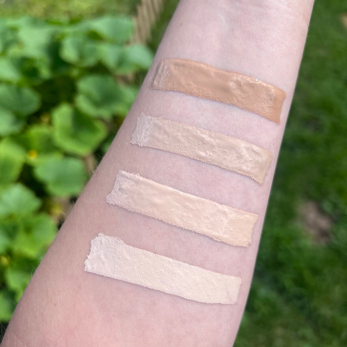 FELICEA Natural Smoothing Foundation 33ml, utjämnande och återfuktande VEGANSK